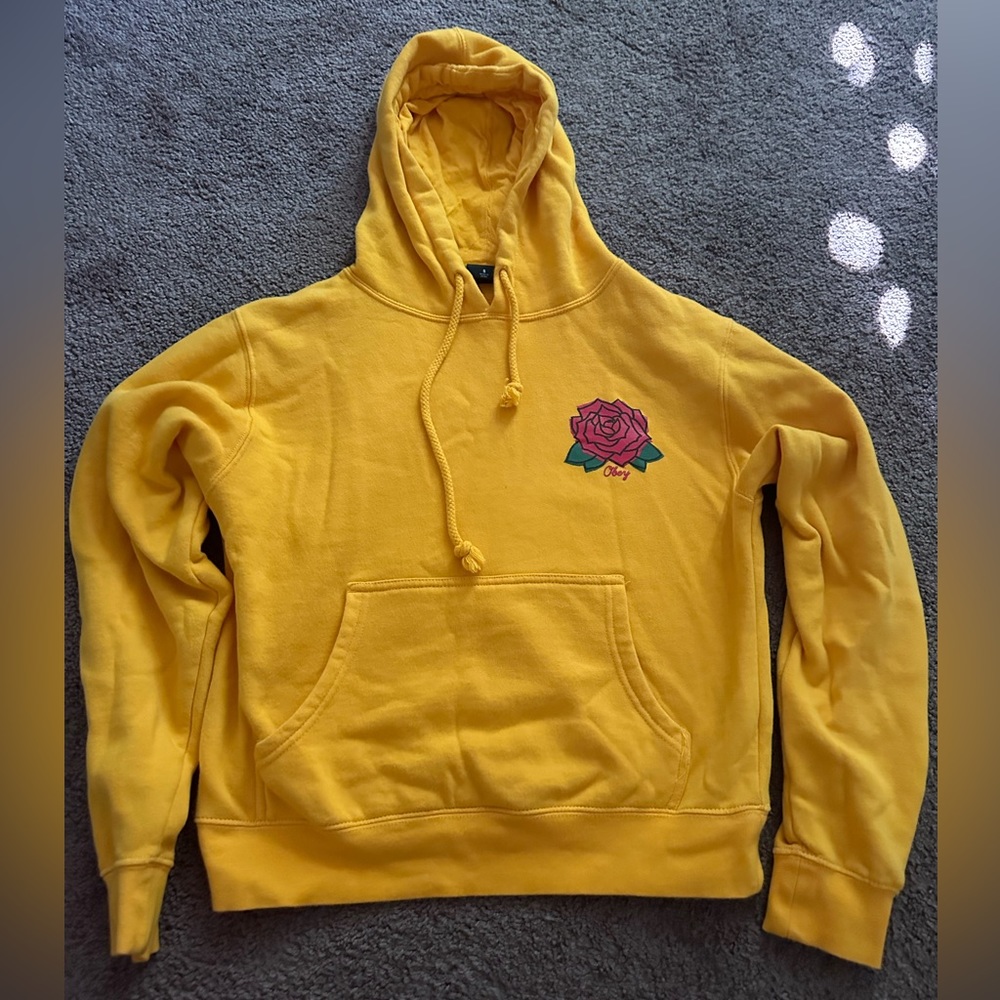 Obey yellow girls hoodie 🌹